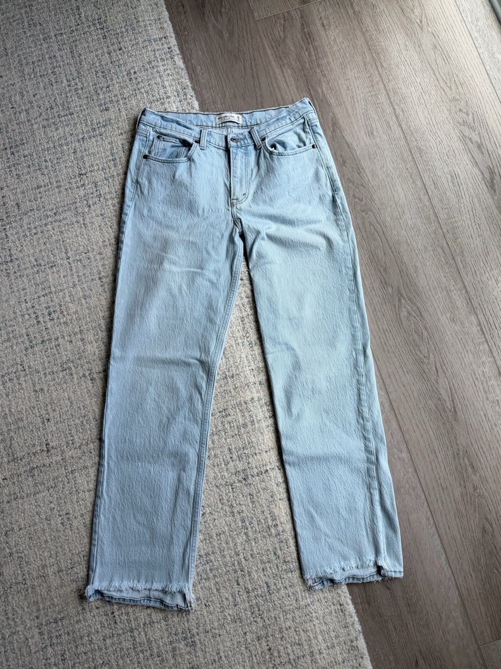Abercrombie & Fitch Mid Rise 90s Straight Jean Size 29
